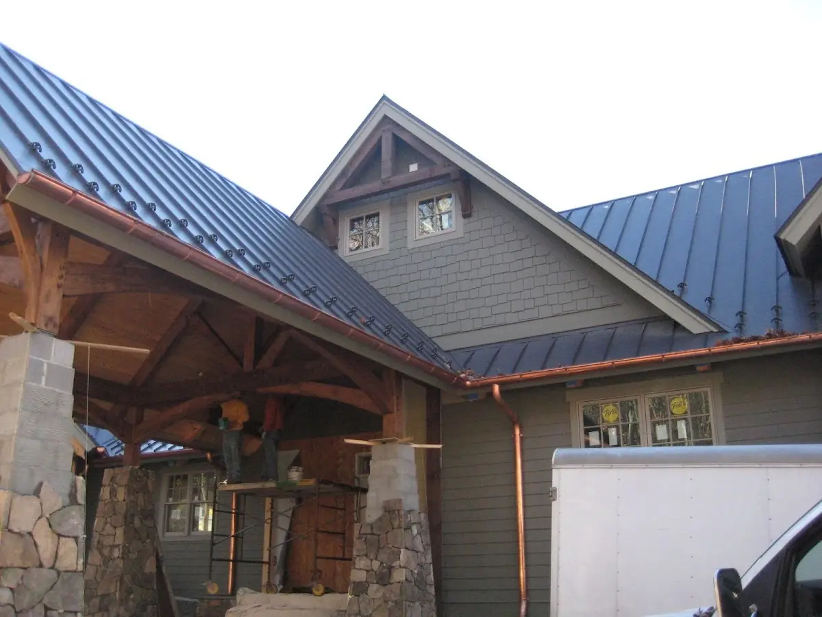 Craftsman Roofing team delivering quality roofing work in Advance